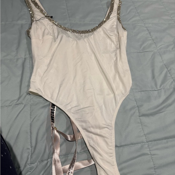 House of CB White and Silver Bodysuit - Picture 6 of 6